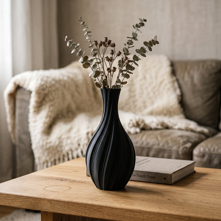 Lumi - Spiraal Geribbelde Sculpturale Design Vaas — sfeer (zwart)