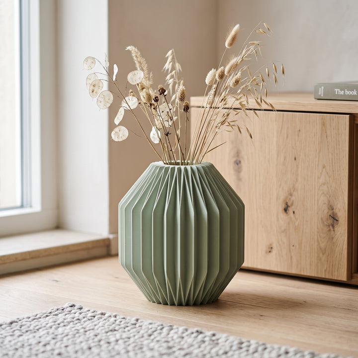 Calen - Gefacetteerde Bolle Sculpturale Vaas — sfeer (salie-1508012_salie__20260928T163531Z)