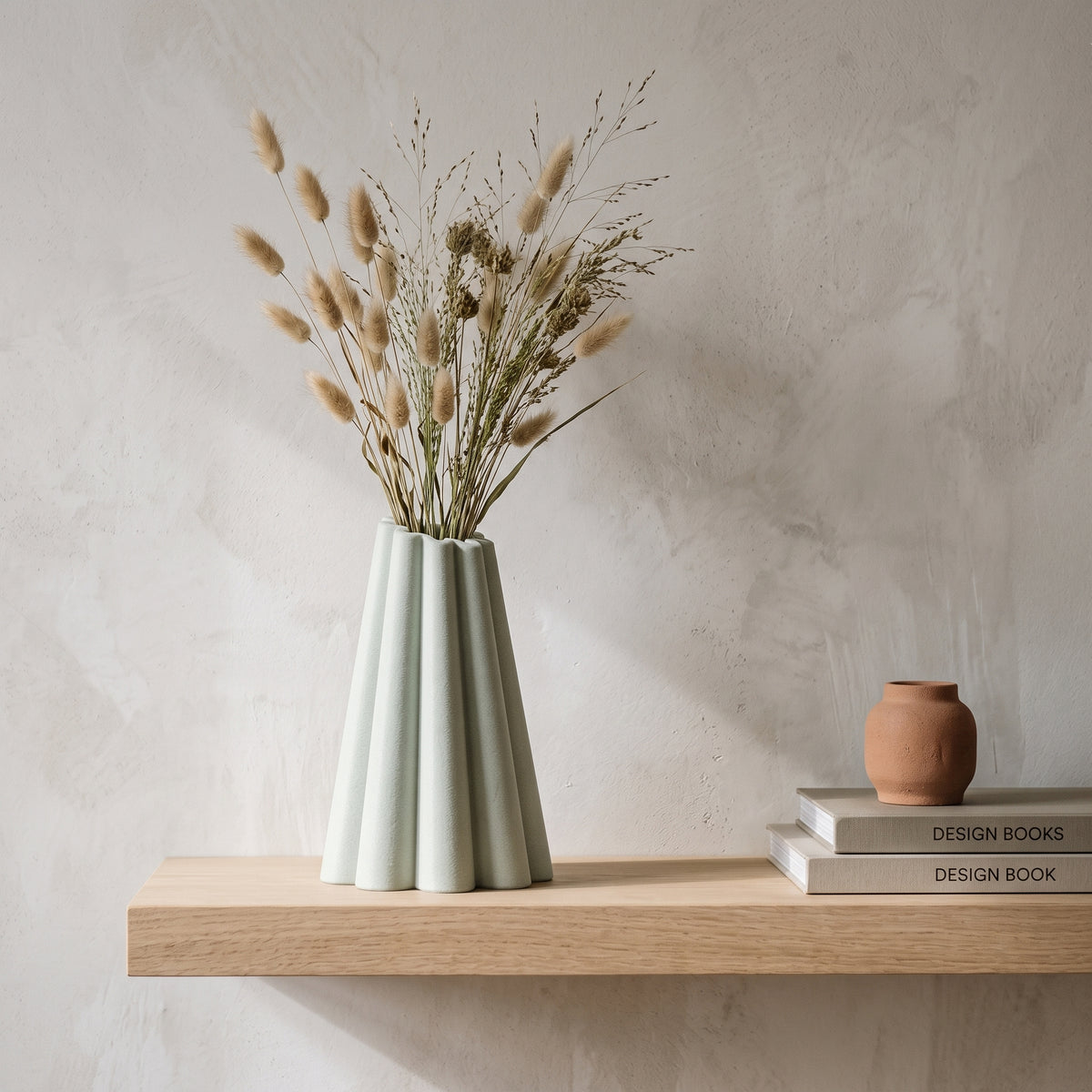 Renna - Geribbelde Conische Sculpturale Vaas — sfeer (salie)