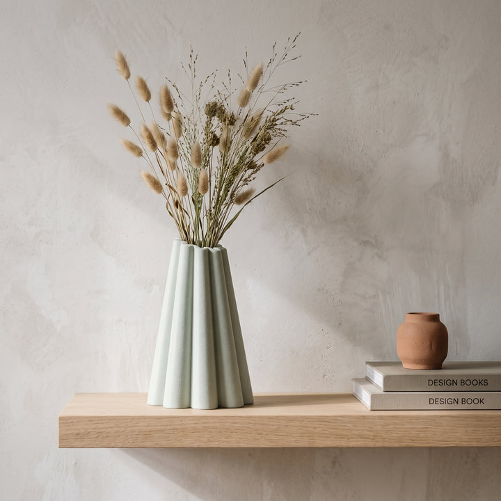 Renna - Geribbelde Conische Sculpturale Vaas — sfeer (salie)