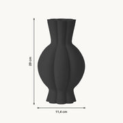 Galen - Gegroefde Sculpturale Moderne Vaas — maat (zwart-20cm)